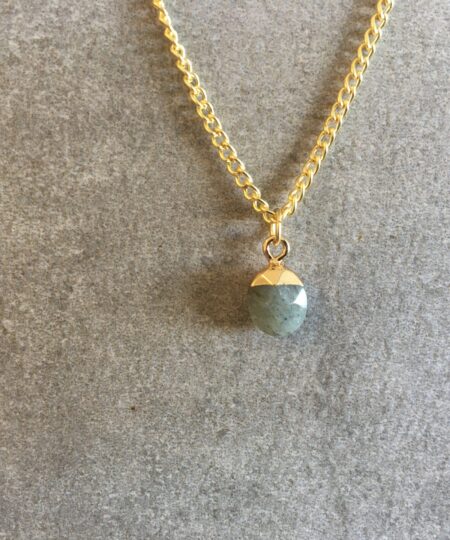 Halskæde med Natursten