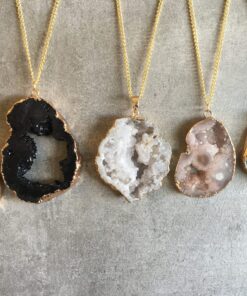 Alternative view of Krystal Halskæde