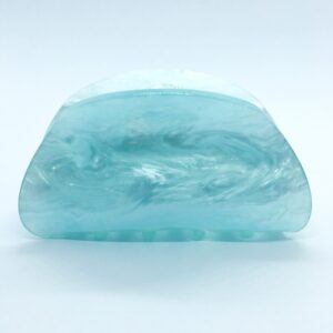 pastel blå hårklemme med perlemor