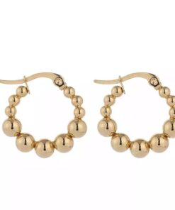 øreringe Oplev den ultimative elegance med vores unikke udvalg af øreringe til salg! Vores håndplukkede kollektion tilbyder et væld af stilarter, fra klassiske og tidløse designs til moderne og iøjnefaldende statement-stykker. Uanset om du er på udkig efter noget subtilt til hverdagsbrug eller ønsker at skille dig ud til særlige begivenheder, har vi de perfekte øreringe til dig. Køb nu og tilføj en strålende og personlig touch til dine outfits!