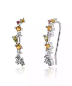 Oplev den ultimative elegance med vores unikke udvalg af øreringe til salg! Vores håndplukkede kollektion tilbyder et væld af stilarter, fra klassiske og tidløse designs til moderne og iøjnefaldende statement-stykker. Uanset om du er på udkig efter noget subtilt til hverdagsbrug eller ønsker at skille dig ud til særlige begivenheder, har vi de perfekte øreringe til dig. Køb nu og tilføj en strålende og personlig touch til dine outfits!