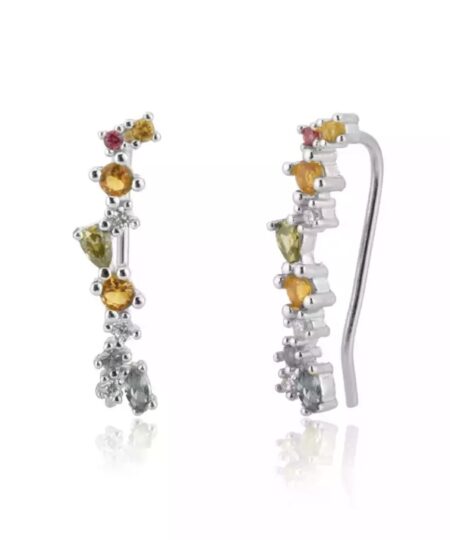 Oplev den ultimative elegance med vores unikke udvalg af øreringe til salg! Vores håndplukkede kollektion tilbyder et væld af stilarter, fra klassiske og tidløse designs til moderne og iøjnefaldende statement-stykker. Uanset om du er på udkig efter noget subtilt til hverdagsbrug eller ønsker at skille dig ud til særlige begivenheder, har vi de perfekte øreringe til dig. Køb nu og tilføj en strålende og personlig touch til dine outfits!