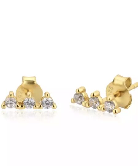 Oplev den ultimative elegance med vores unikke udvalg af øreringe til salg! Vores håndplukkede kollektion tilbyder et væld af stilarter, fra klassiske og tidløse designs til moderne og iøjnefaldende statement-stykker. Uanset om du er på udkig efter noget subtilt til hverdagsbrug eller ønsker at skille dig ud til særlige begivenheder, har vi de perfekte øreringe til dig. Køb nu og tilføj en strålende og personlig touch til dine outfits!