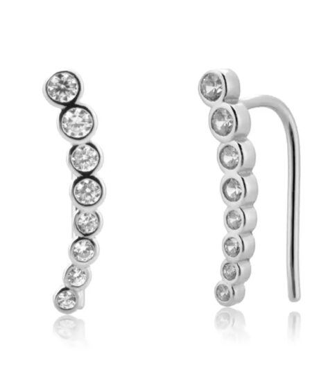 Oplev den ultimative elegance med vores unikke udvalg af øreringe til salg! Vores håndplukkede kollektion tilbyder et væld af stilarter, fra klassiske og tidløse designs til moderne og iøjnefaldende statement-stykker. Uanset om du er på udkig efter noget subtilt til hverdagsbrug eller ønsker at skille dig ud til særlige begivenheder, har vi de perfekte øreringe til dig. Køb nu og tilføj en strålende og personlig touch til dine outfits!