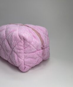 blomstret blomstret firkantet kosmetiktaske kosmetiktaske køb makeup taske online køb makeup taske online luksus kosmetik taske luksus kosmetik taske rejsetaske makeup rejsetaske organisering af makeup organisering af makeup plys plys rejsevenlig makeup taske rejsevenlig makeup taske sminkepung sminkepung tilbehør til makeup tilbehør til makeup udvalg af farver og størrelser udvalg af farver og størrelser toilet