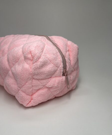 blomstret blomstret firkantet kosmetiktaske kosmetiktaske køb makeup taske online køb makeup taske online luksus kosmetik taske luksus kosmetik taske rejsetaske makeup rejsetaske organisering af makeup organisering af makeup plys plys rejsevenlig makeup taske rejsevenlig makeup taske sminkepung sminkepung tilbehør til makeup tilbehør til makeup udvalg af farver og størrelser udvalg af farver og størrelser toilet