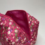 blomstret blomstret firkantet kosmetiktaske kosmetiktaske køb makeup taske online køb makeup taske online luksus kosmetik taske luksus kosmetik taske rejsetaske makeup rejsetaske organisering af makeup organisering af makeup plys plys rejsevenlig makeup taske rejsevenlig makeup taske sminkepung sminkepung tilbehør til makeup tilbehør til makeup udvalg af farver og størrelser udvalg af farver og størrelser toilet