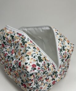 blomstret blomstret firkantet kosmetiktaske kosmetiktaske køb makeup taske online køb makeup taske online luksus kosmetik taske luksus kosmetik taske rejsetaske makeup rejsetaske organisering af makeup organisering af makeup plys plys rejsevenlig makeup taske rejsevenlig makeup taske sminkepung sminkepung tilbehør til makeup tilbehør til makeup udvalg af farver og størrelser udvalg af farver og størrelser toilet