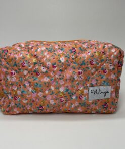 blomstret blomstret firkantet kosmetiktaske kosmetiktaske køb makeup taske online køb makeup taske online luksus kosmetik taske luksus kosmetik taske rejsetaske makeup rejsetaske organisering af makeup organisering af makeup plys plys rejsevenlig makeup taske rejsevenlig makeup taske sminkepung sminkepung tilbehør til makeup tilbehør til makeup udvalg af farver og størrelser udvalg af farver og størrelser toilet