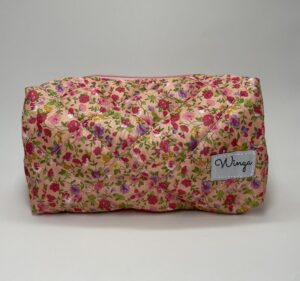blomstret blomstret firkantet kosmetiktaske kosmetiktaske køb makeup taske online køb makeup taske online luksus kosmetik taske luksus kosmetik taske rejsetaske makeup rejsetaske organisering af makeup organisering af makeup plys plys rejsevenlig makeup taske rejsevenlig makeup taske sminkepung sminkepung tilbehør til makeup tilbehør til makeup udvalg af farver og størrelser udvalg af farver og størrelser toilet