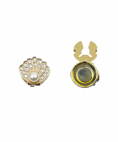 Knappeskjuler Pearl Shell i guld med perler – elegant muslingeformet button cover