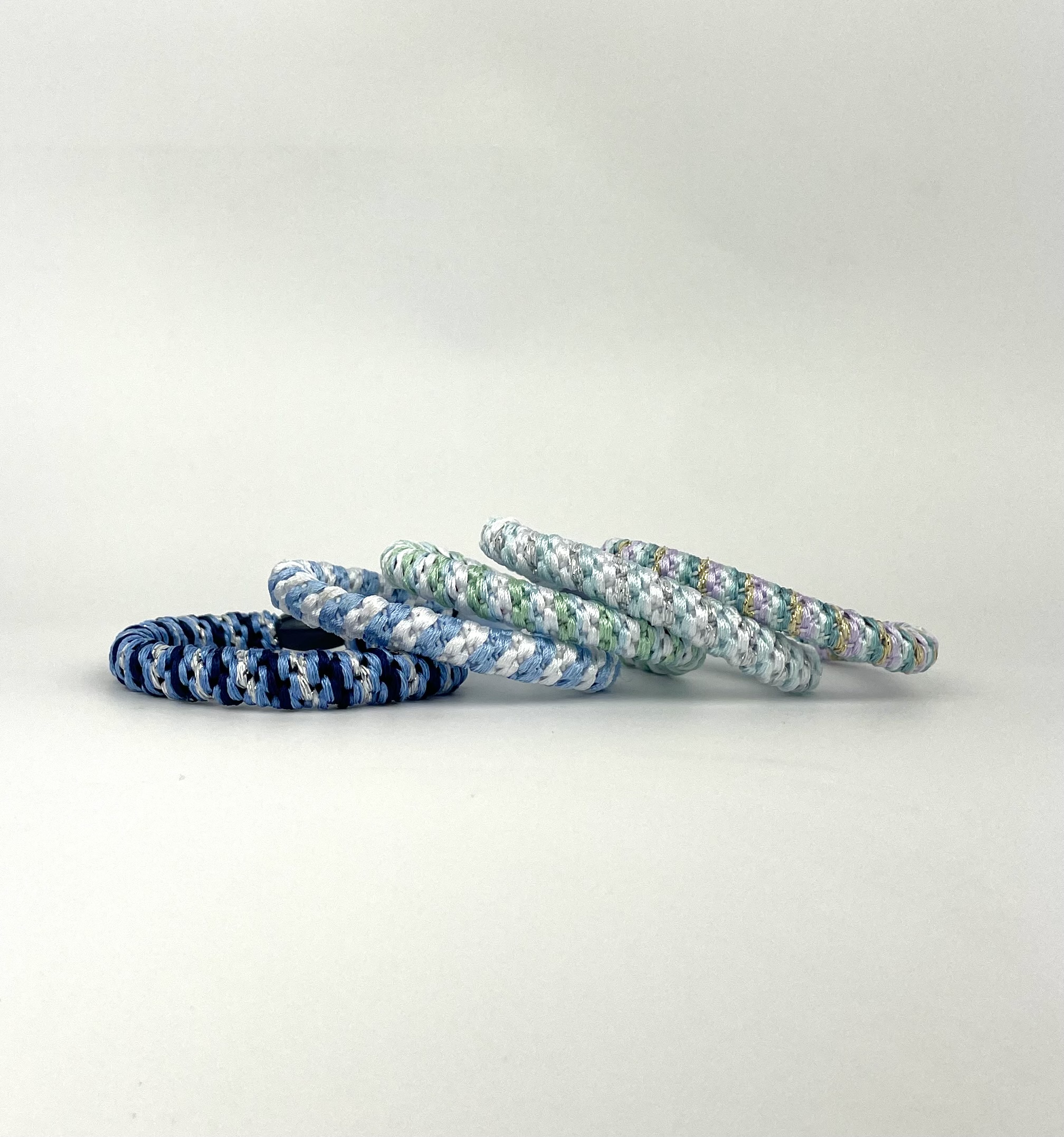 Pony-elastikker i forskellige farver – praktiske hårelastikker til børn og voksne