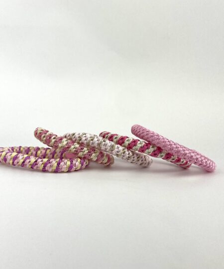 Pony-elastikker i forskellige farver – praktiske hårelastikker til børn og voksne