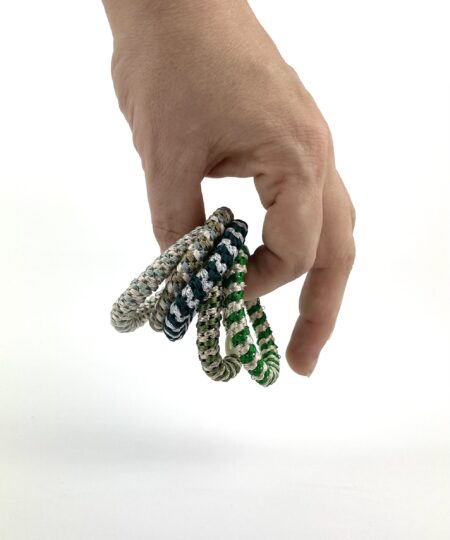 Pony-elastikker i forskellige farver – praktiske hårelastikker til børn og voksne