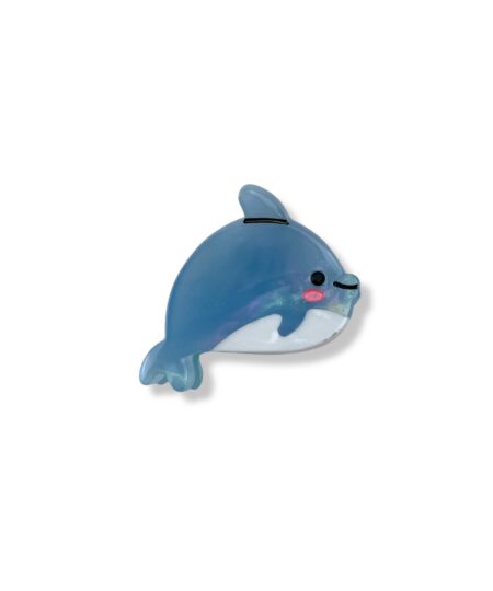 Mini hårklemme formet som en delfin i blå nuancer. Et sødt og havinspireret håraccessory der giver din frisure et legende udtryk.