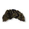 Trendy hårklemme med stof i leopard print. Et stilfuldt håraccessory der giver din frisure et moderne og iøjnefaldende udtryk.
